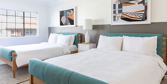  EXPERIENCE OUR WELL-APPOINTED GUEST ROOMS 